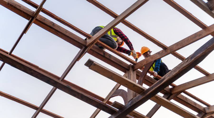 Professional gutter cleaning services in Mumford, TX